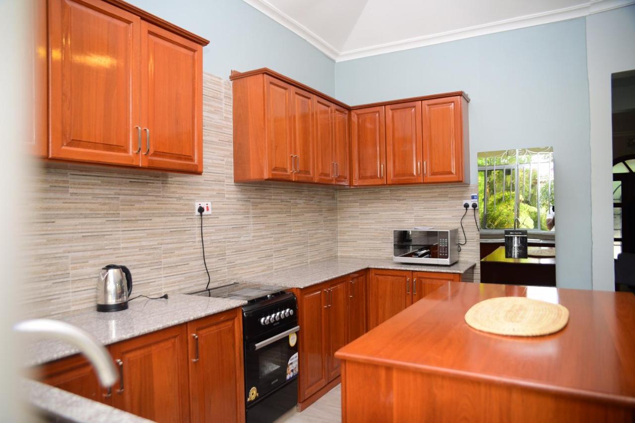 Charming Eco-Homestay Near Kilimanjaro International Airport Arusha Esterno foto