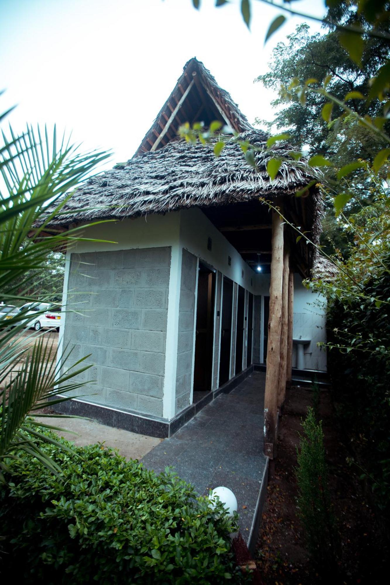 Charming Eco-Homestay Near Kilimanjaro International Airport Arusha Esterno foto
